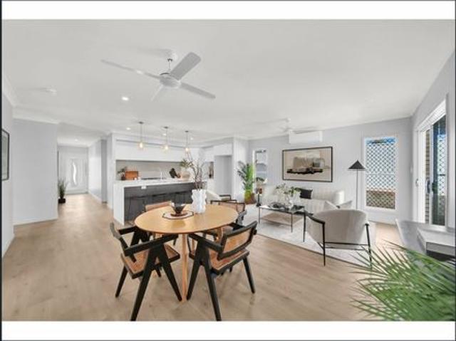 BAYSIDE LIVING AT IT'S VERY BEST