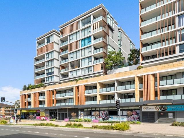 Bayside Living, Modern Two Bedroom Apartment with Bay Views