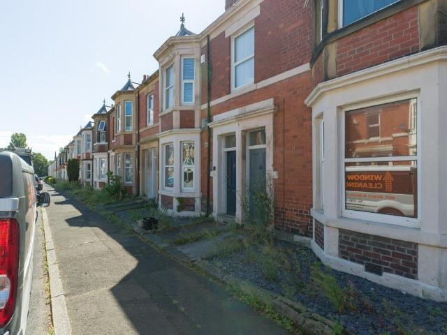 Bayswater Road, Newcastle Upon Tyne NE2 6 bed maisonette to rent £3,510 pcm £810 pw