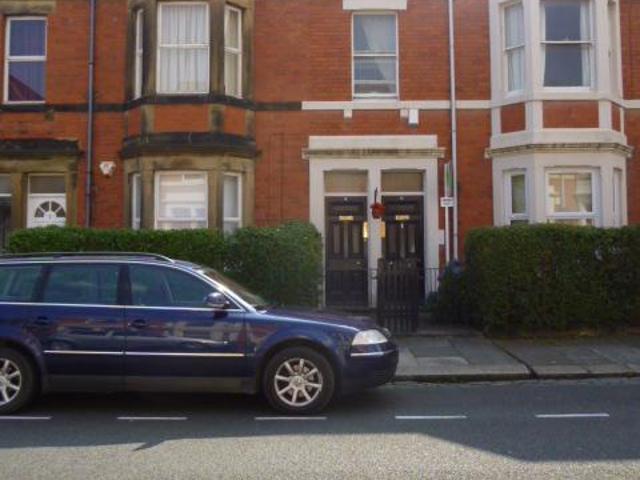 Bayswater Road, Newcastle upon Tyne NE2 2 bed flat to rent £900 pcm £208 pw