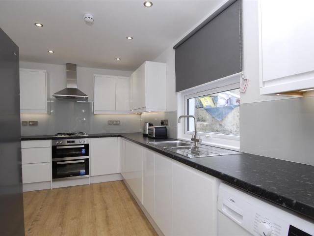 Bayswater Road, Plymouth PL1, 4 bed property to rent, £767 pcm | PrimeLocation