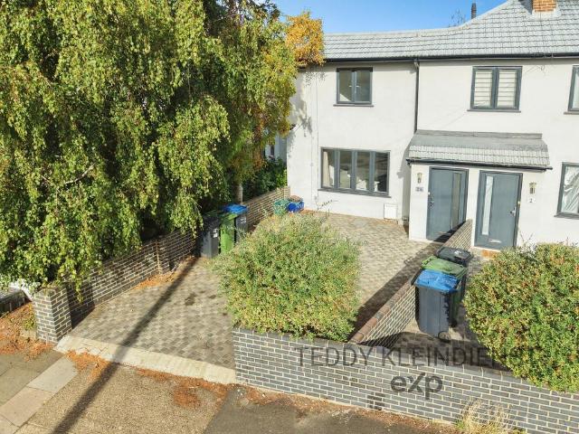 Bazalgette Gardens, New Malden KT3 1 bed end of terrace house to rent £1,650 pcm £381 pw