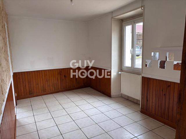 BAZOCHES EN DUNOIS: maison T4 62 m² à louer