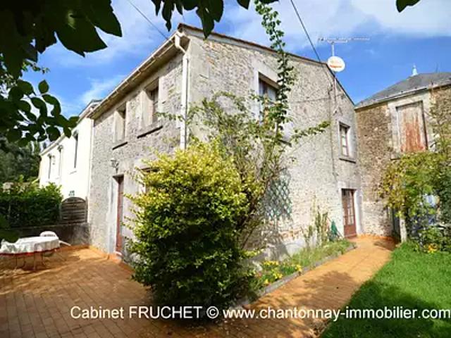 Bazoges en Pareds 85390 Achat / Vente maison 2 pièces t2