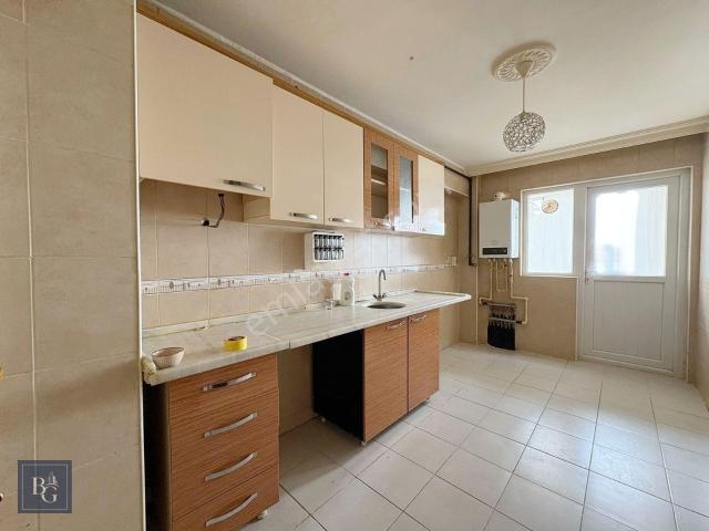 ⫸︎b*g⫷ Ulaşım Güzergahları Yakını Ara Katta Ön Cephe 120m² 3+1!