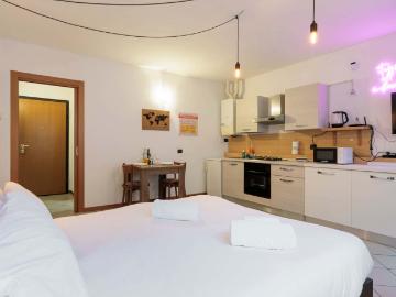BGY Airport And Bedroom