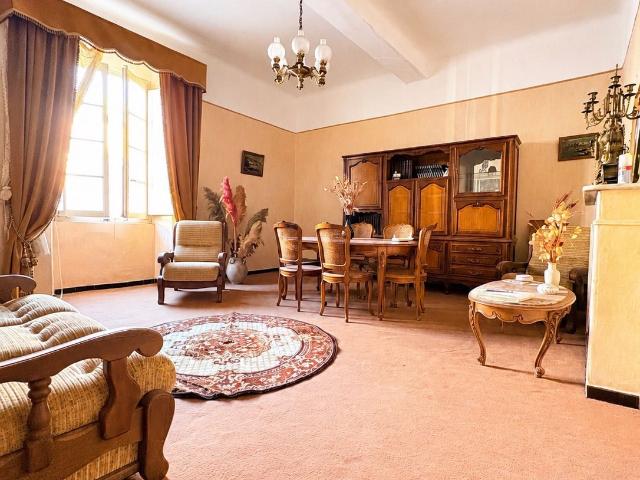 BD PAOLI APPARTEMENT F4 A RENOVER