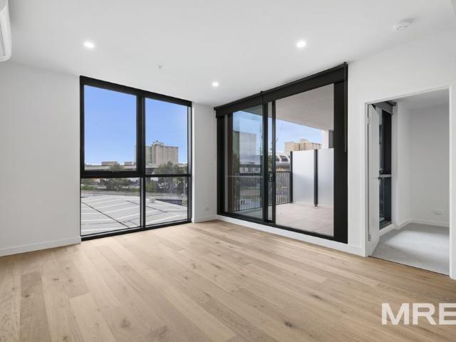 Be the resident for this spacious apartment