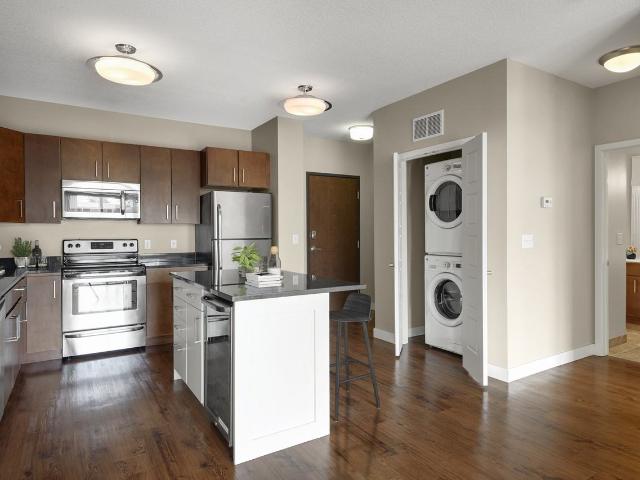 Be @ Axon Green 2 Bedroom Apartment for Rent at 3144 Chowen Ave S, Minneapolis, MN 55416 West Calhoun