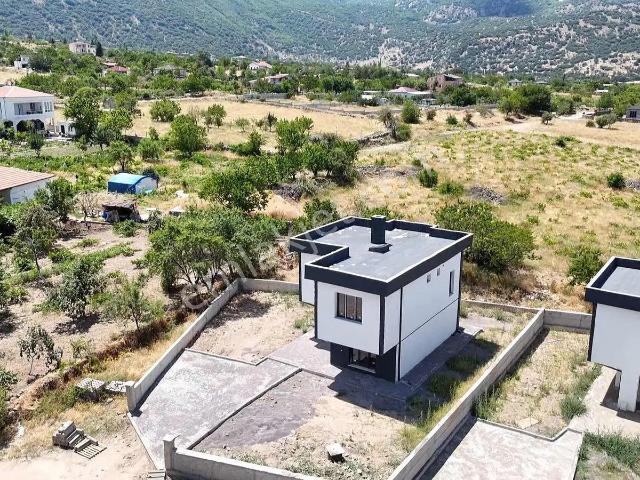 Beğendik Mah. 430 M2 Arsalı 2 Katlı 3+1 Villa