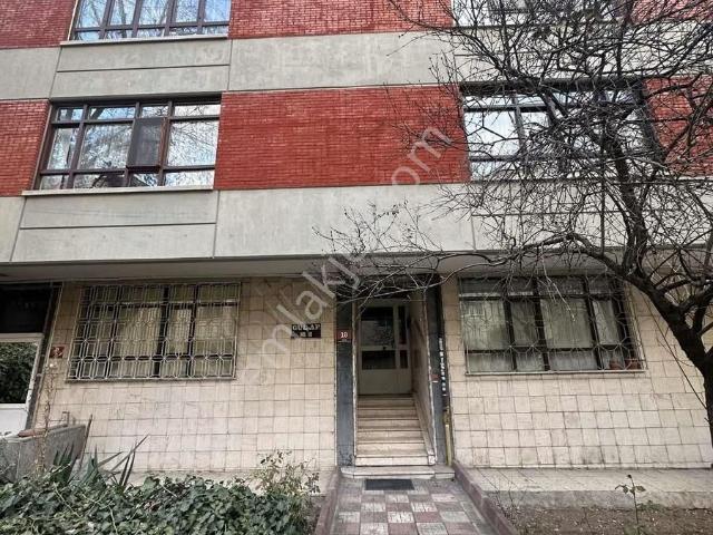 Beşevler Göbekte 3+1 Orta Kat Satılık 120 M2 Satılık Daire