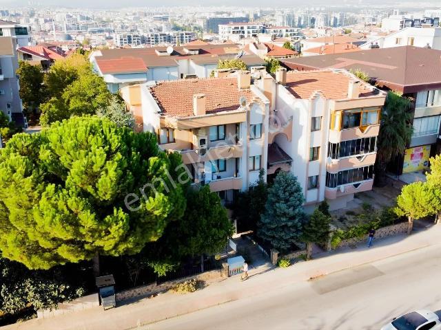 Beşevlerde Merkezi Konumda Yenilenmiş Masrafsız 3+1