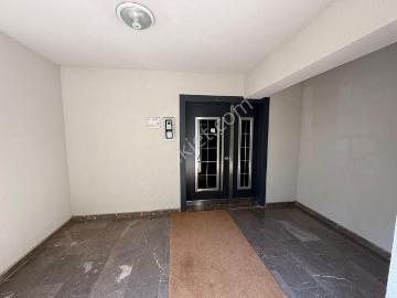 Beşevlerde Site İçi Kapalı Otoparklı 1+1 Satılık Daire