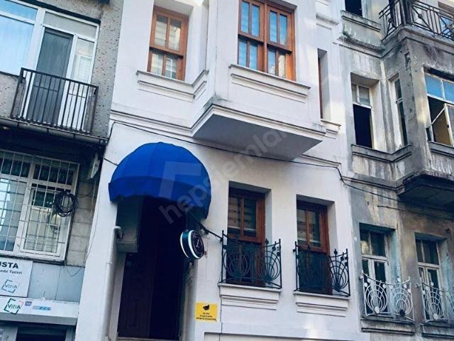 BEŞİKTAŞ ÇARŞIDA 5 ODALI KİRALIK OTEL İŞLETMESİ RUHSATLIEŞYALI