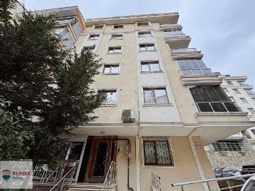 Beşiktaş Dikilitaş'ta Bahçeli 1+1 Harika Konumda Nadir Fırsat
