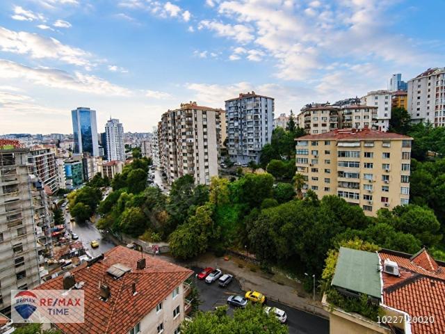 BEŞIKTAŞTA ÇIFT TERASLI 3+1 KAPALI OTOPARKLI SIFIR DUBLEKS