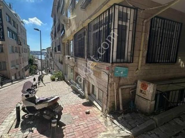 Beşiktaş Yıldız'da Kiralık 2+1 Daire yüksek Giriş, 70m²