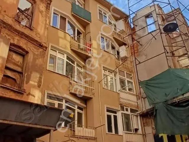 Beşiktasda Maşuklar Yokuşunda 2+1 50 M2 Kiralık Dairele