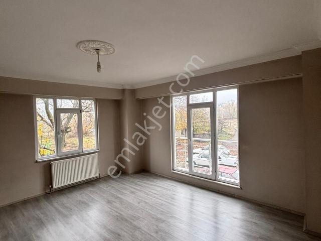 Beşler Mahallesinde Sakin Konumda 2+1 Satılık Daire