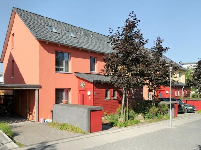 BEMERODE | Gepflegtes 5 Zimmer Reihenmittelhaus mit Garten und Stellplatz