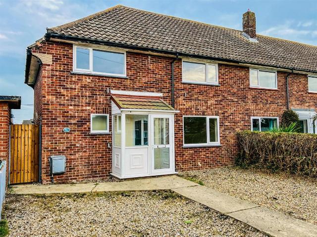 Bemerton Gardens, Kirby Cross, Essex CO13, 3 bed end terrace house to rent, £1,400 pcm | PrimeLocation