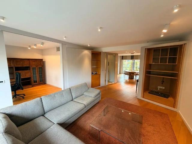 Bemeubeld 2 slaapkamerappartement van 150m² met 2 terrassen en zicht op de Dijle
