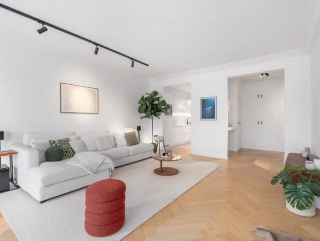 Bemeubelde design appartement te huur in Antwerpen