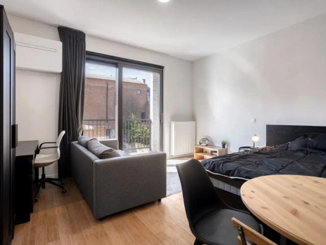 Bemeubelde studio met terras en kelderberging in het centrum van Leuven 35m² EPC 89 KWH/m2