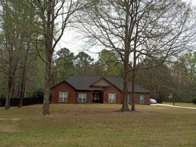 Bentley Dr
