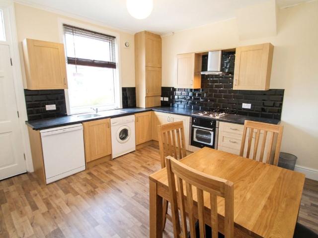 Bentley Grove, Meanwood, Leeds, West Yorkshire LS6, 3 bed terraced house to rent, £1,677 pcm | PrimeLocation