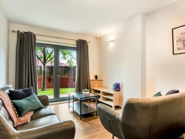 Bentley Lane, Leeds LS6, 4 bed shared accommodation to rent, £2,652 pppm | PrimeLocation
