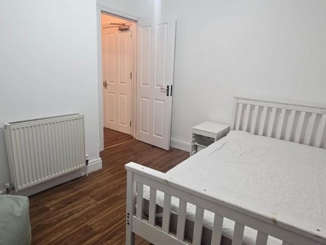 Bentley Road, Liverpool L8, 2 bed shared accommodation to rent, £1,150 pcm | PrimeLocation