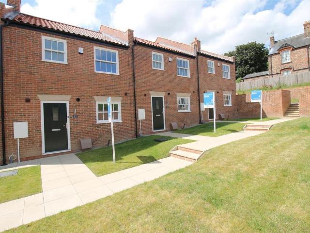 Bentley Wynd, Yarm 2 bed end of terrace house to rent £1,100 pcm £254 pw