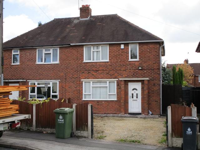 Bentley, Walsall, West Midlands WS2, 3 bed semi detached house to rent, £1,000 pcm | PrimeLocation