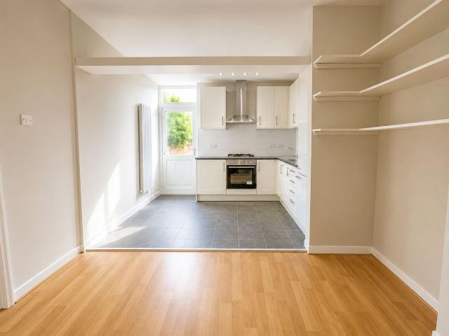 Bentworth Road, London W12, 3 bed terraced house to rent, £2,300 pcm | PrimeLocation