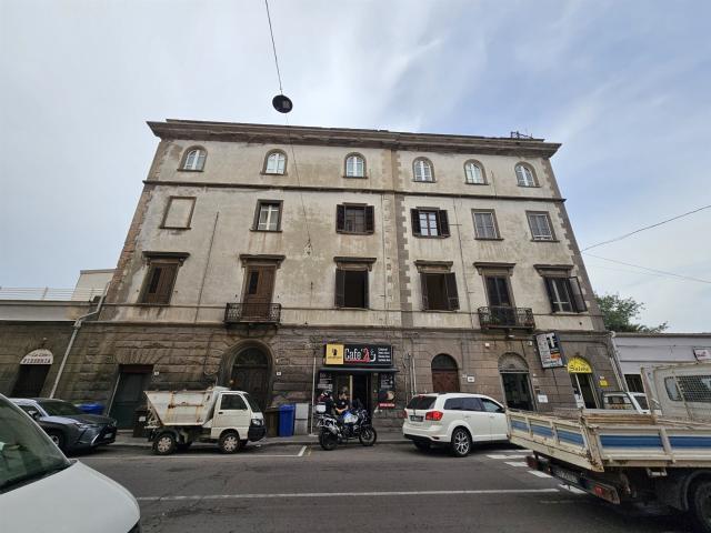Benvenuti a Cagliari, nel suggestivo contesto di un palazzo. 120m² Cagliari