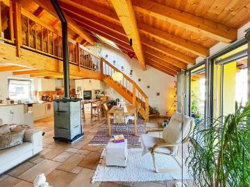 Benvenuti in questa affascinante Casa Tipica Ticinese, compl. 204m² Alberese