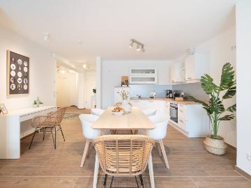 Benville Dresden | Top location Modern Workplace, Dresden Amsterdam Apartments for Rent