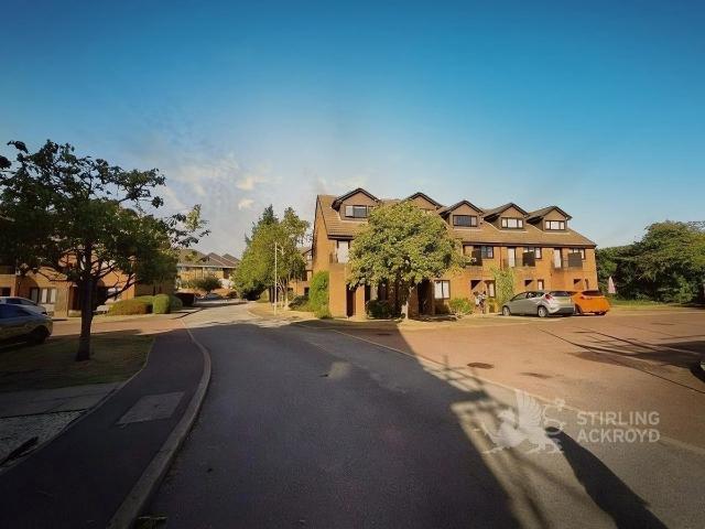 Benwell Court, Sunbury On Thames, Surrey TW16, 2 bed flat to rent, £1,700 pcm | PrimeLocation
