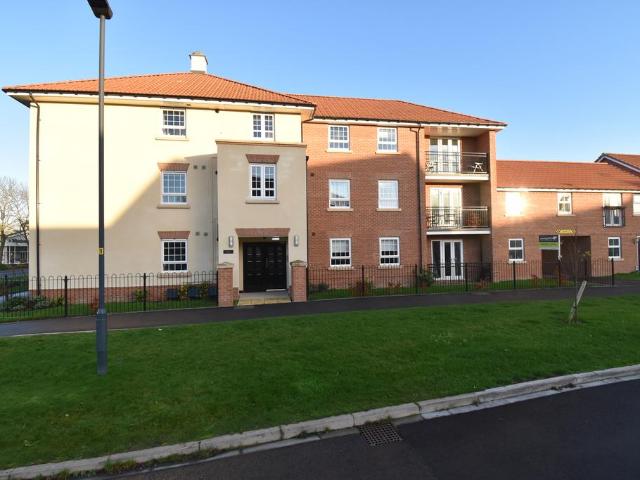 Ben Hyde Way, Northallerton, North. 2 bed apartment to rent £850 pcm £196 pw