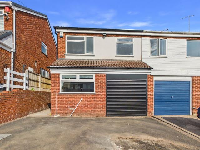 Ben Nevis Way, Stourbridge, West Midlands DY8, 3 bed semi detached house to rent, £1,250 pcm | PrimeLocation