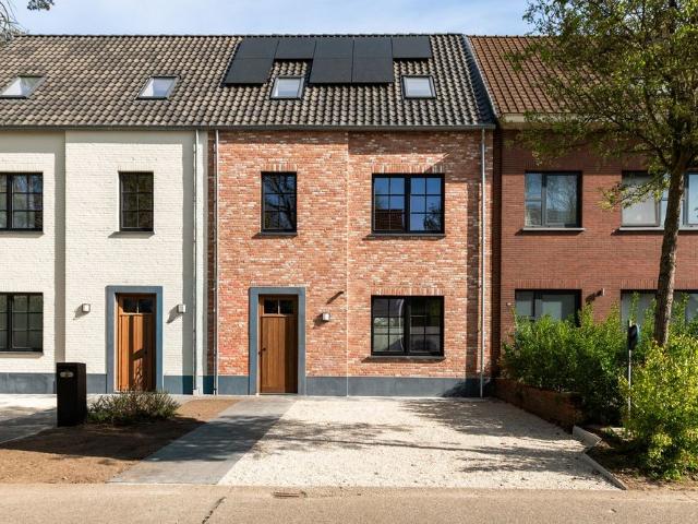 BEN nieuwbouwwoning met 4 slaapkamers nabij centrum 's Gravenwezel