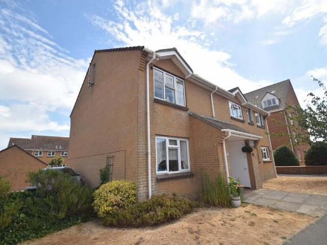 Benbow Avenue, Eastbourne BN23, 1 bed flat to rent, £950 pcm | PrimeLocation