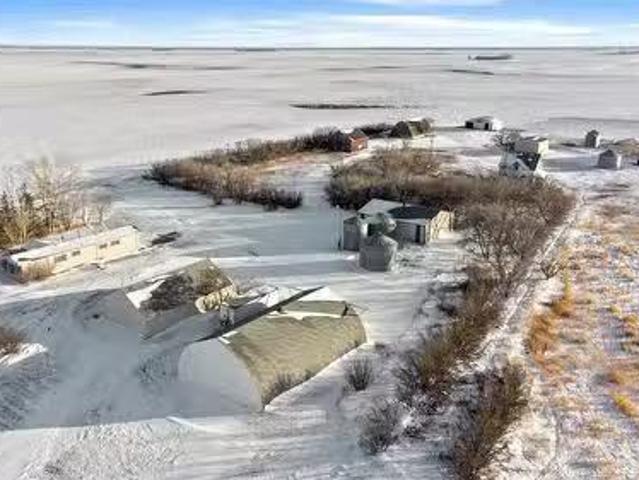 Bender Acreage, Loreburn Rm No. 254, SK, S0H 2S0 house for s.