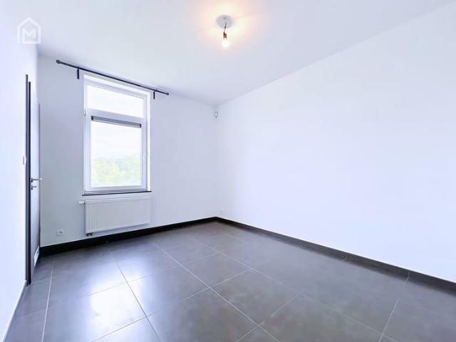 Benedenverdieping te huur