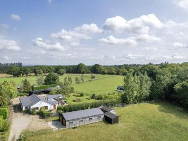 Benenden, Cranbrook Road, Cranbrook, 4 Bedroom Bungalow