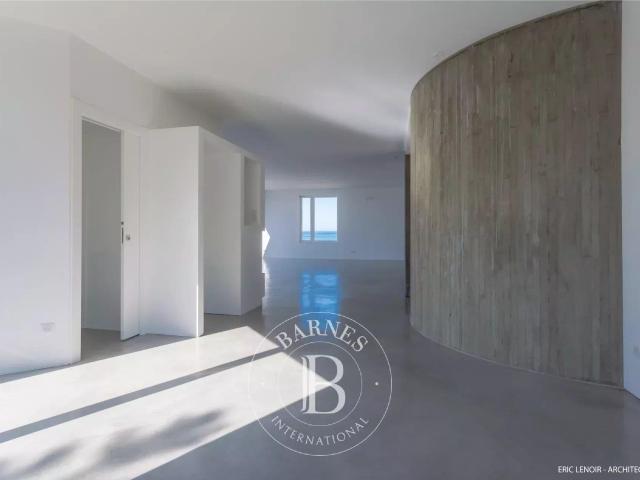 Bénerville Sur Mer, villa Tangram avec une vue panoramique. 260m² Deauville