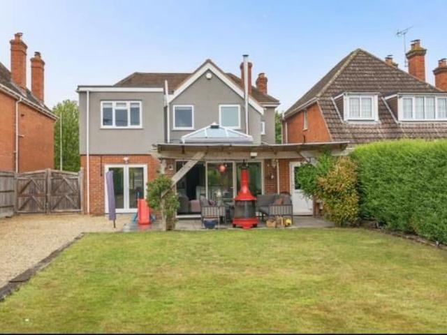 Benham Hill, Thatcham RG18, 4 bed detached house to rent, £3,200 pcm | PrimeLocation