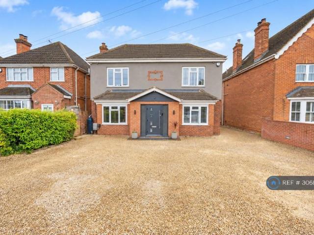 Benham Hill, Thatcham, RG18 4 bed detached house to rent £3,200 pcm £738 pw