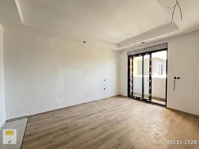 BENİM EVİM'DEN YENİKÖY'DE YERDEN ISITMALI HAVUZLU 1+1